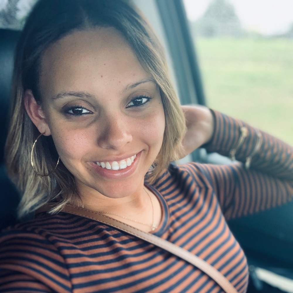 Meet your Posher, Feleshia